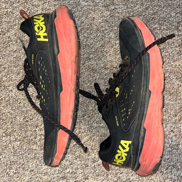 hoka one one challenger goretex